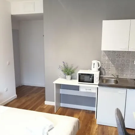D-apartmentst Apartment Split